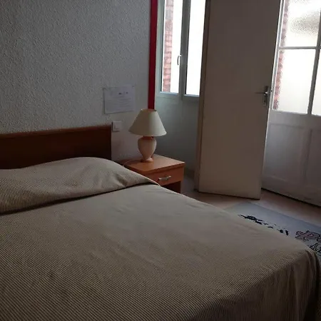 Le Saint Joseph Centre Gare Hotel
