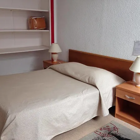 Le Saint Joseph Centre Gare Hotel 2*