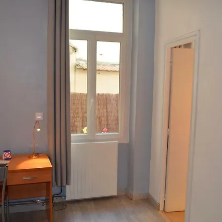 Hotel Le Saint Joseph Centre Gare 2*