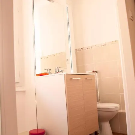 Hotel Le Saint Joseph Centre Gare 2*